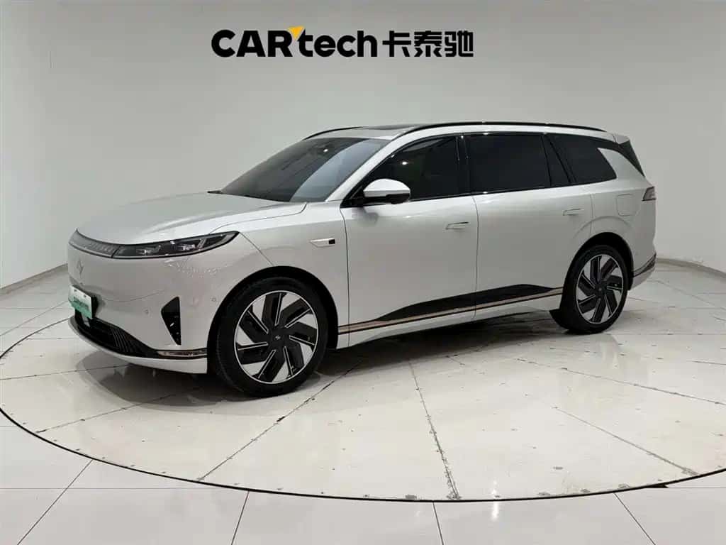 Dongfeng Yipai eπ008