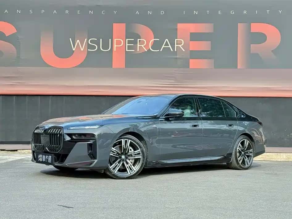 BMW BMW i7