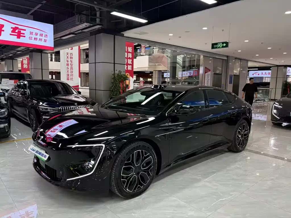Avatr Avatr 12