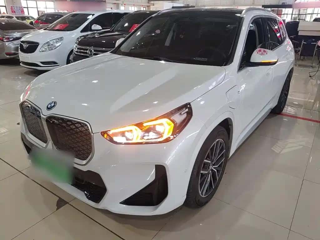 BMW BMW iX1