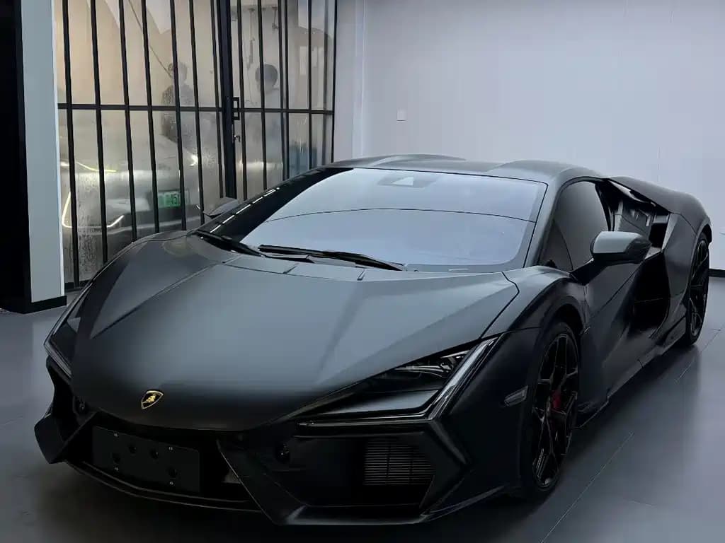 Lamborghini Revuelto 2023 6.5L PHEV Standard Edition