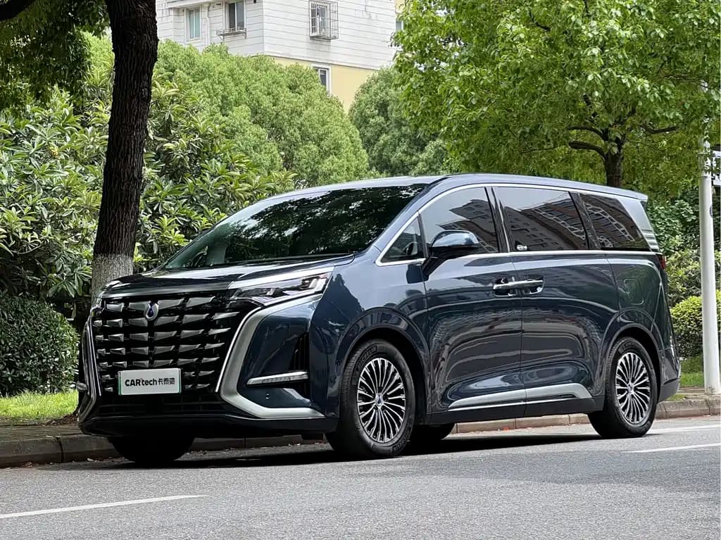 Denza D9 2022 DM-i 970 AWD Flagship Edition