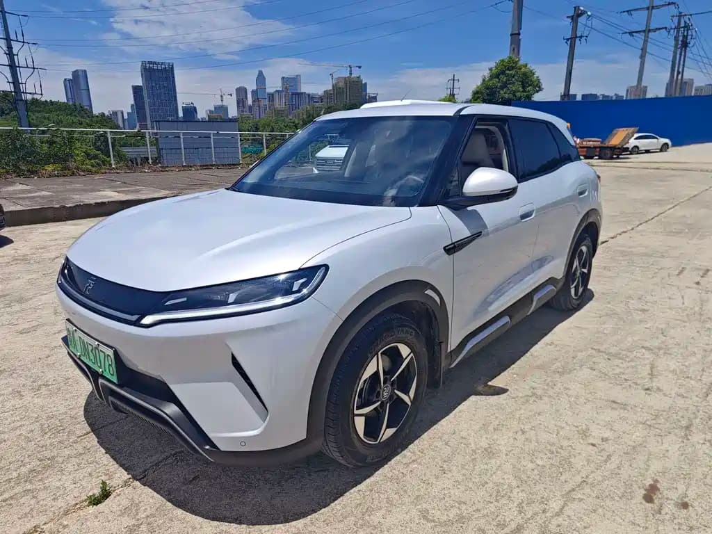 BYD Yuan UP 2024 401KM Leading Edition