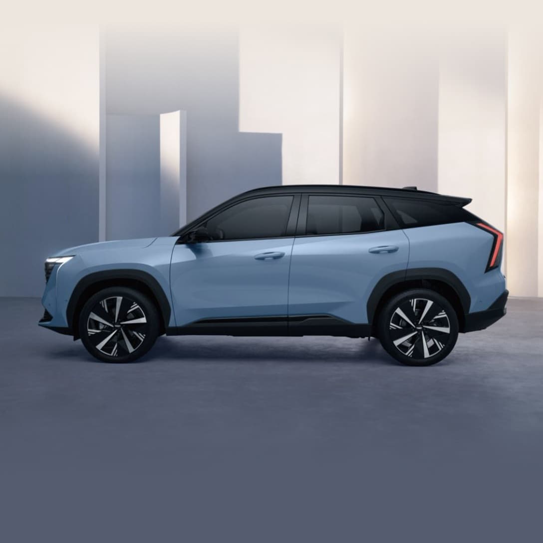 Geely Boyue L side view