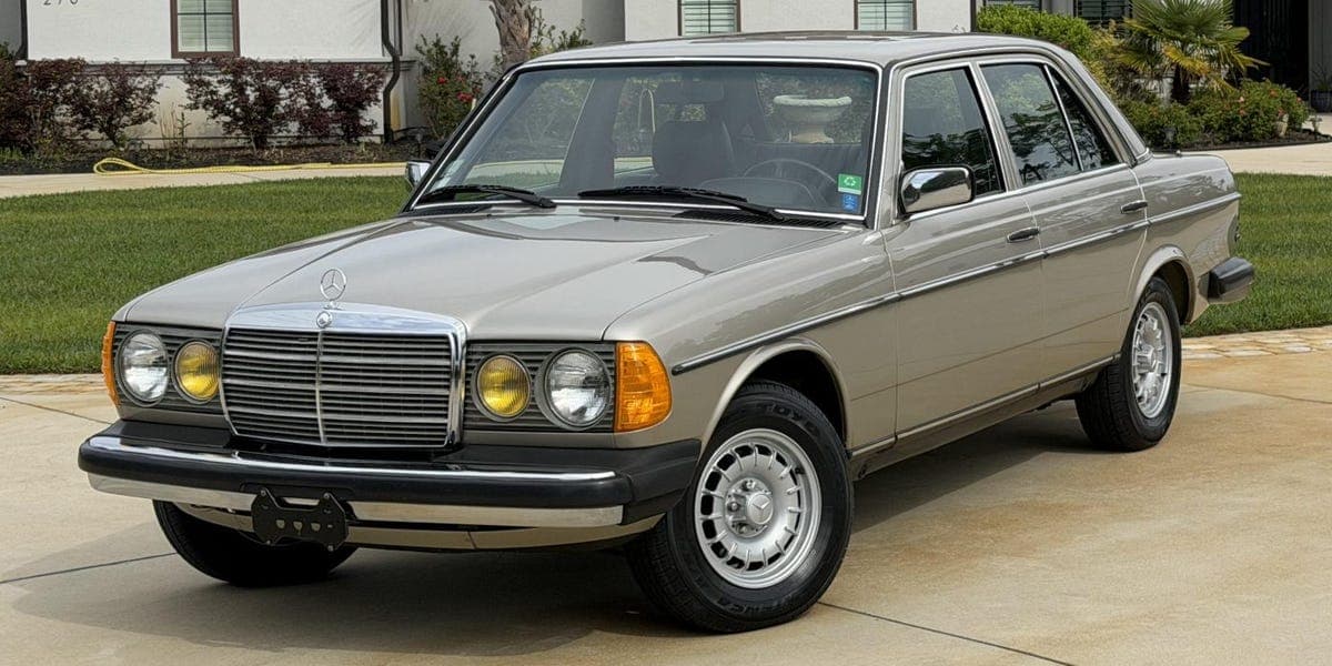 1985 Mercedes-Benz 300D Turbo с 18 000 км пробега готов к новой главе