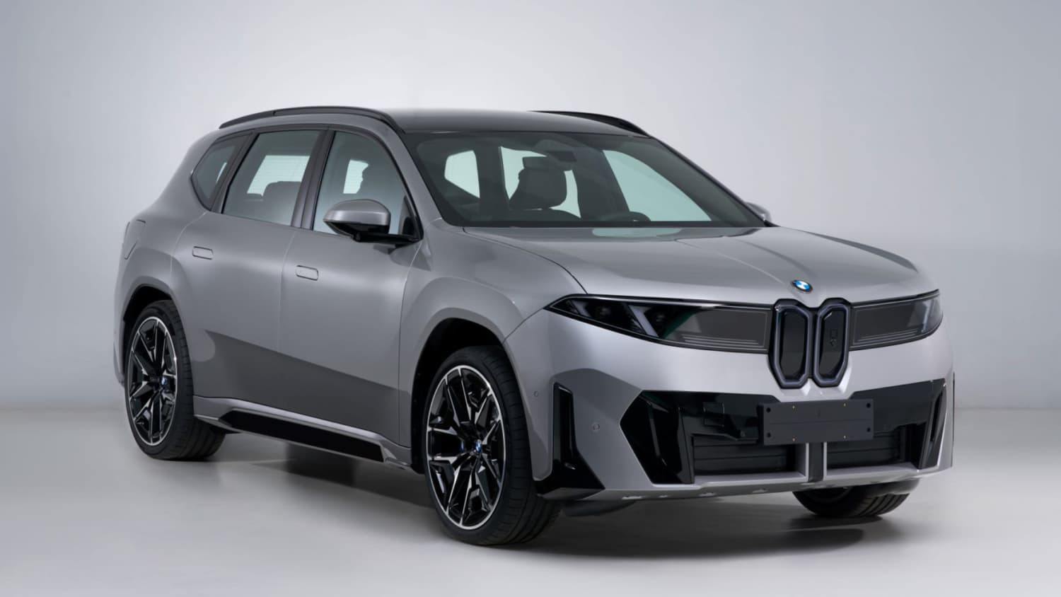 BMW iX3 получил удлинение на 103 мм для китайского рынка после одобрения продаж