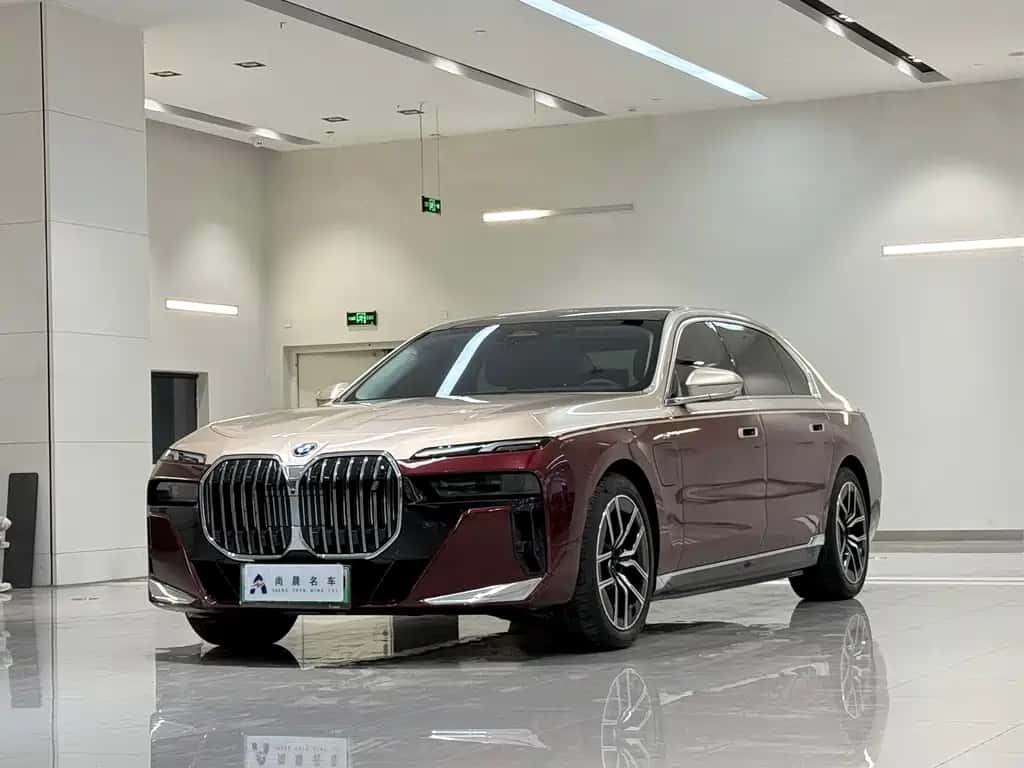 BMW BMW i7