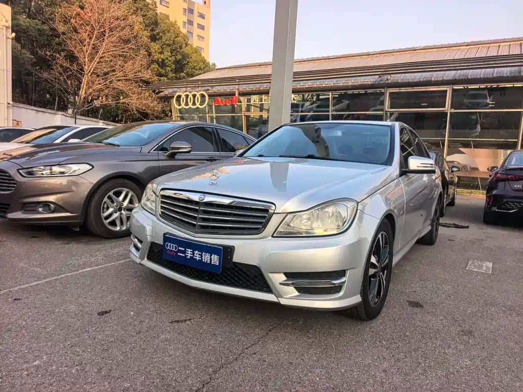 Mercedes-Benz Mercedes-Benz C-Class