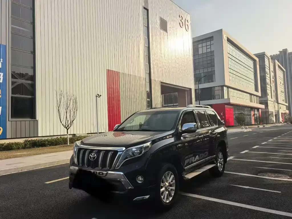 Toyota Prado (Imported)