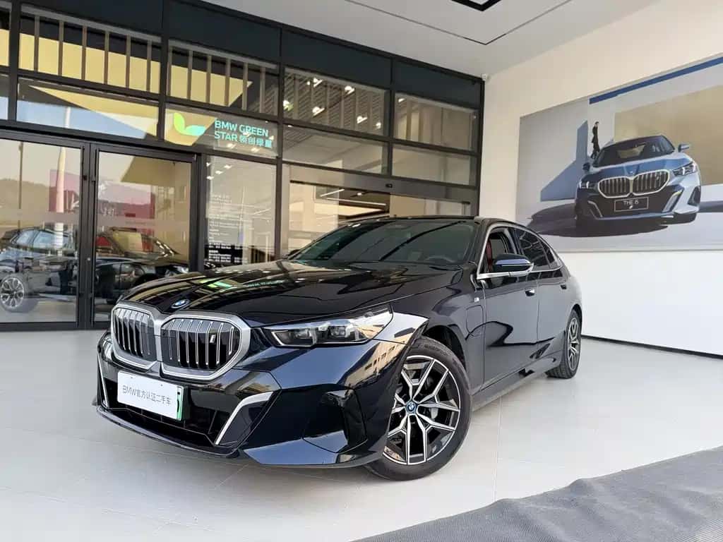 BMW BMW i5