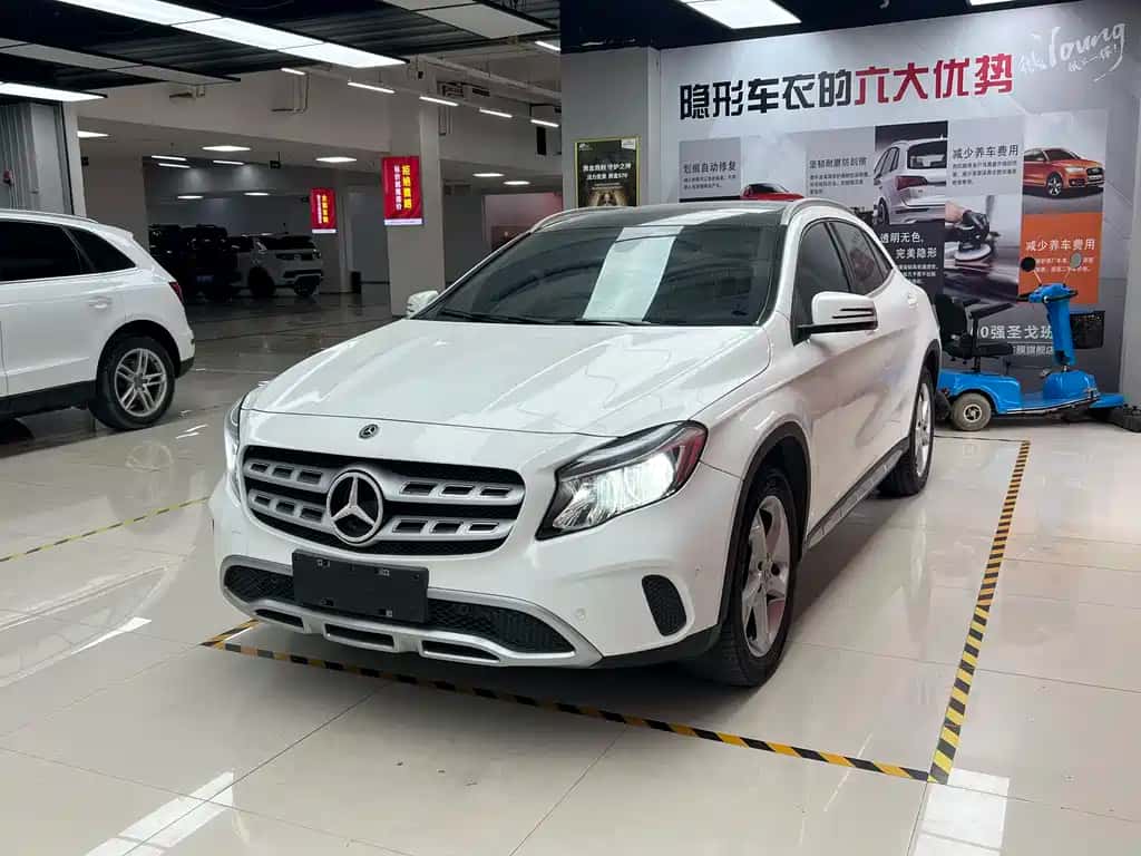 Mercedes-Benz Mercedes-Benz GLA