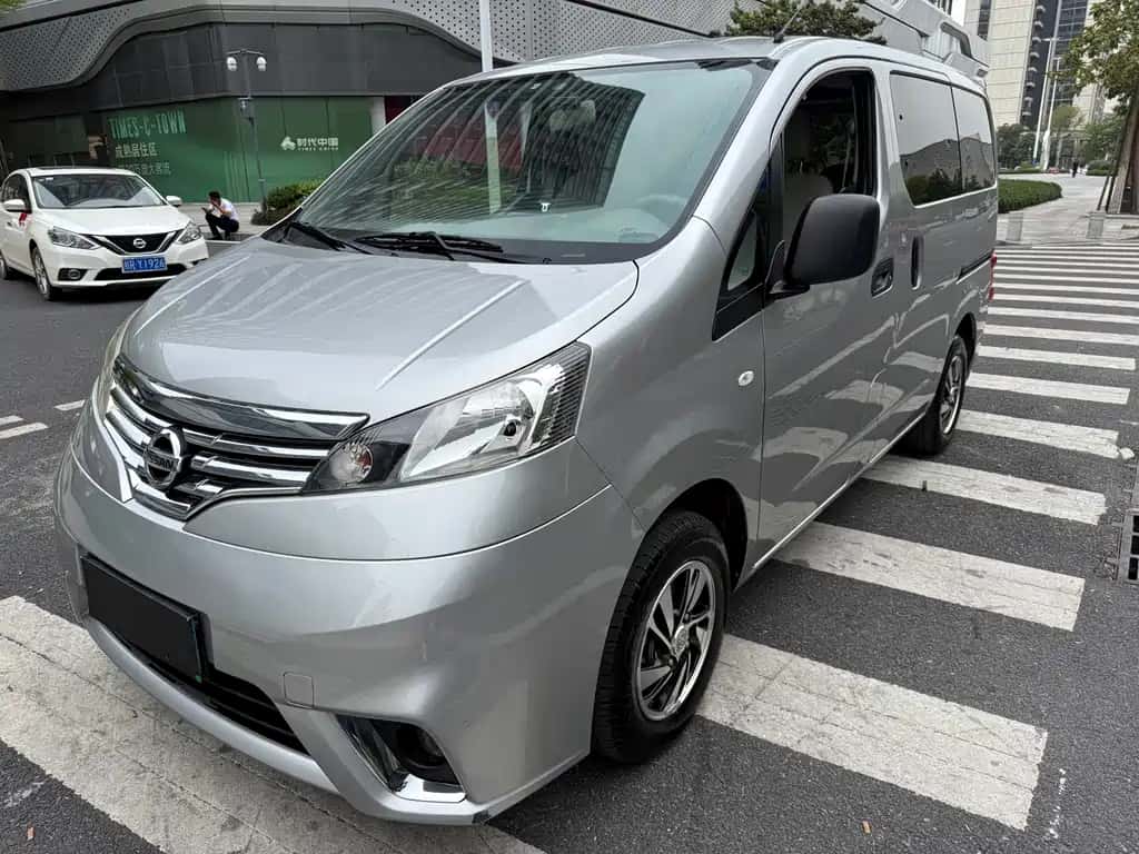 Nissan Nissan NV200