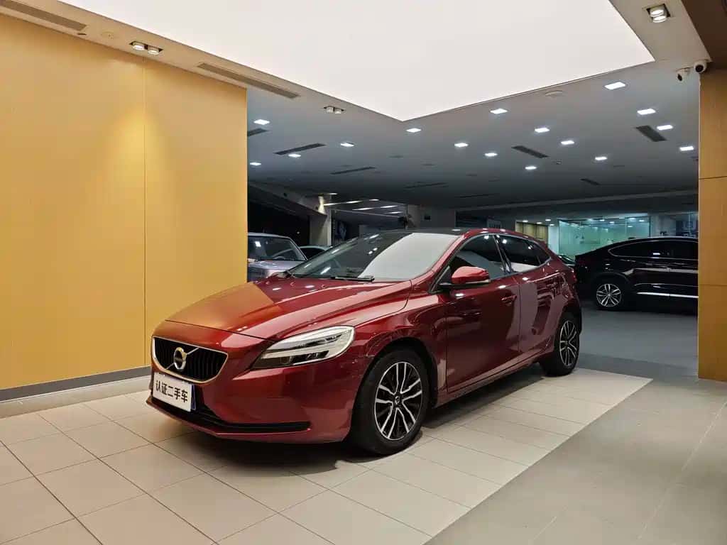 Volvo Volvo V40