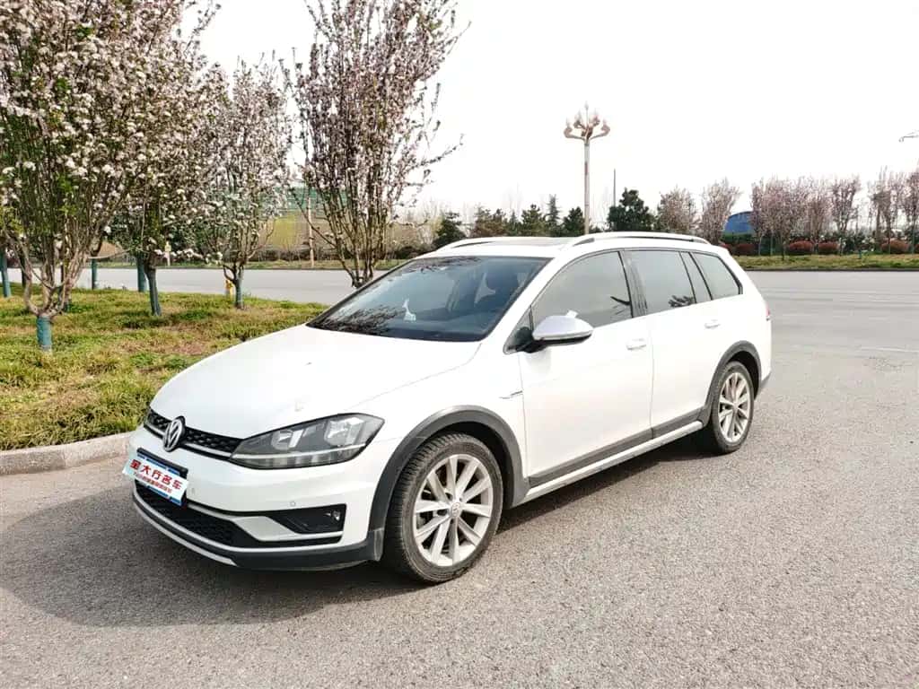 Volkswagen Golf (Import)