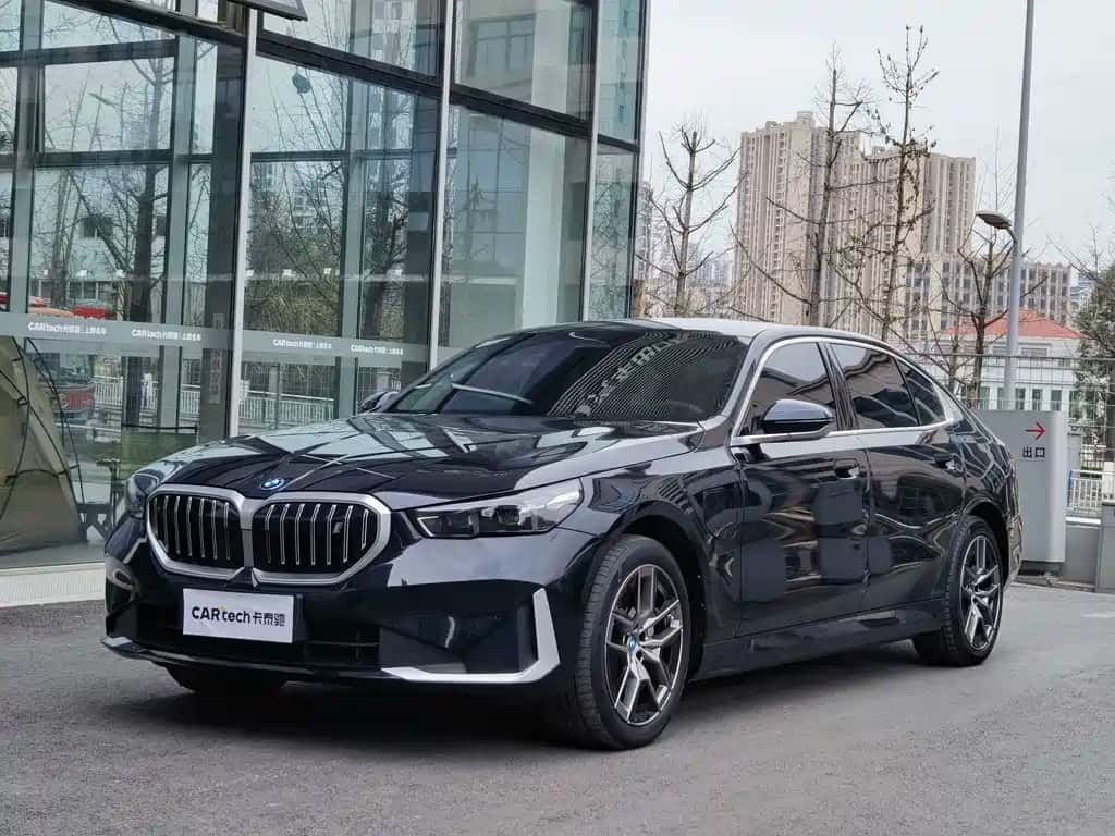 BMW BMW i5