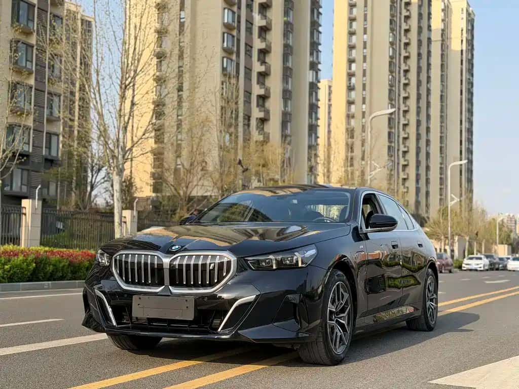 BMW BMW i5