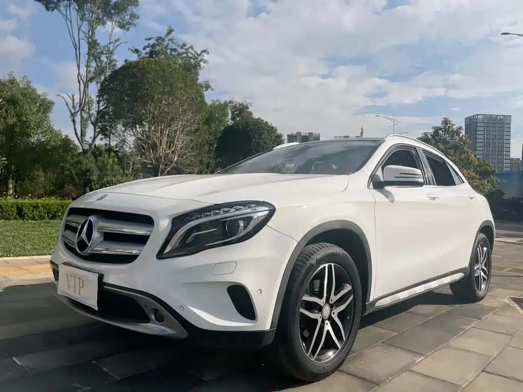 Mercedes-Benz Mercedes-Benz GLA