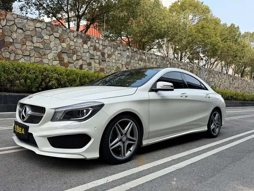 Mercedes-Benz Mercedes-Benz CLA (Import)