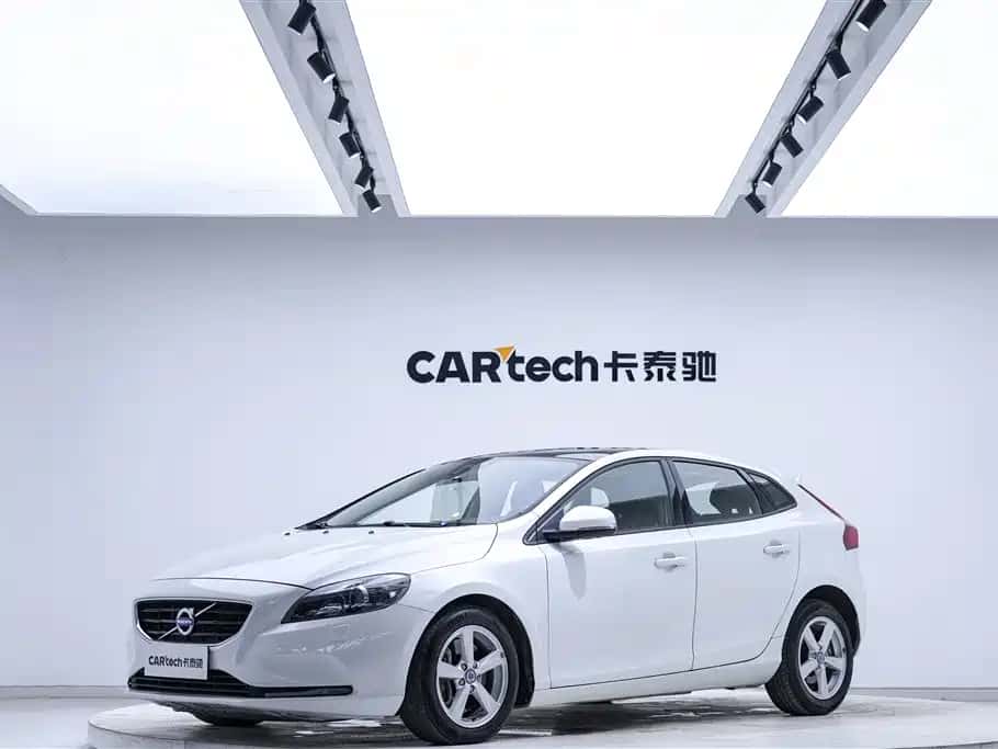 Volvo Volvo V40