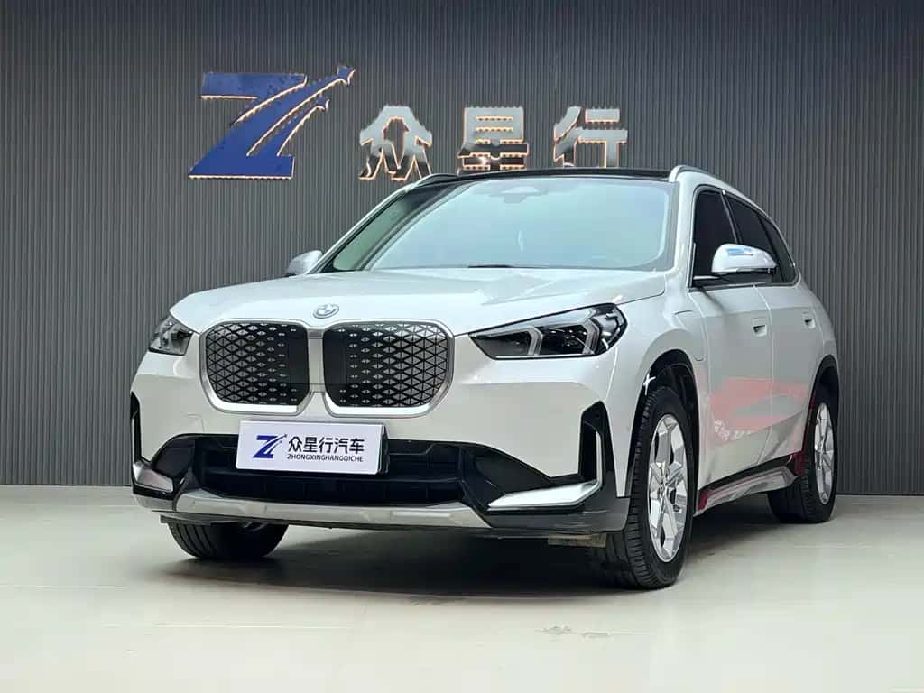 BMW BMW iX1