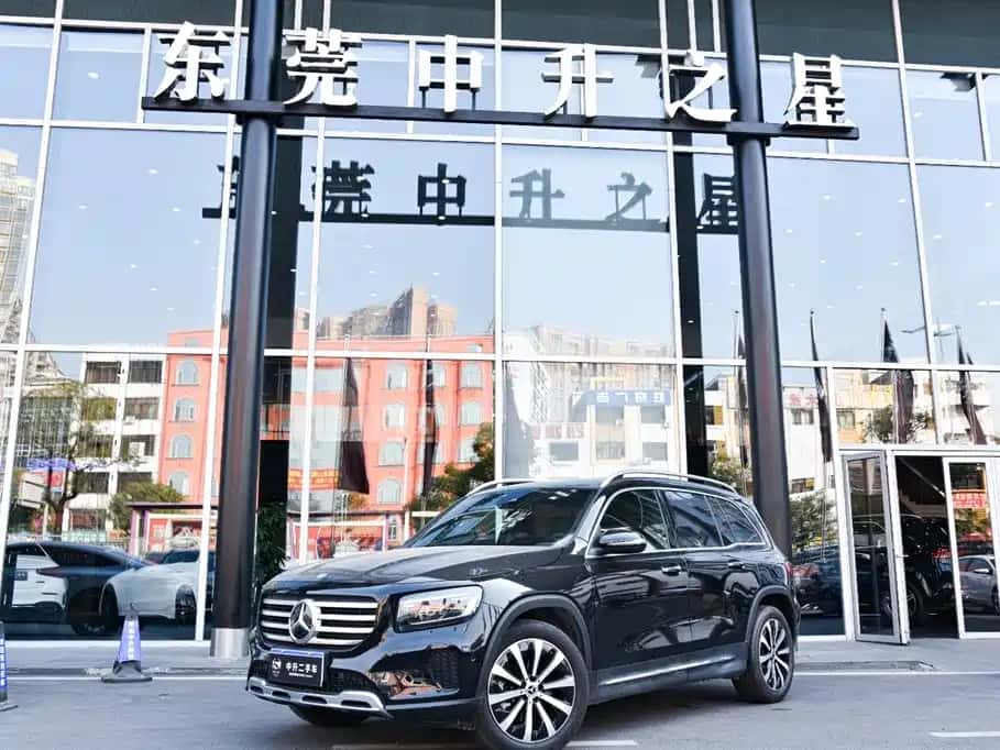 Mercedes-Benz Mercedes-Benz GLB
