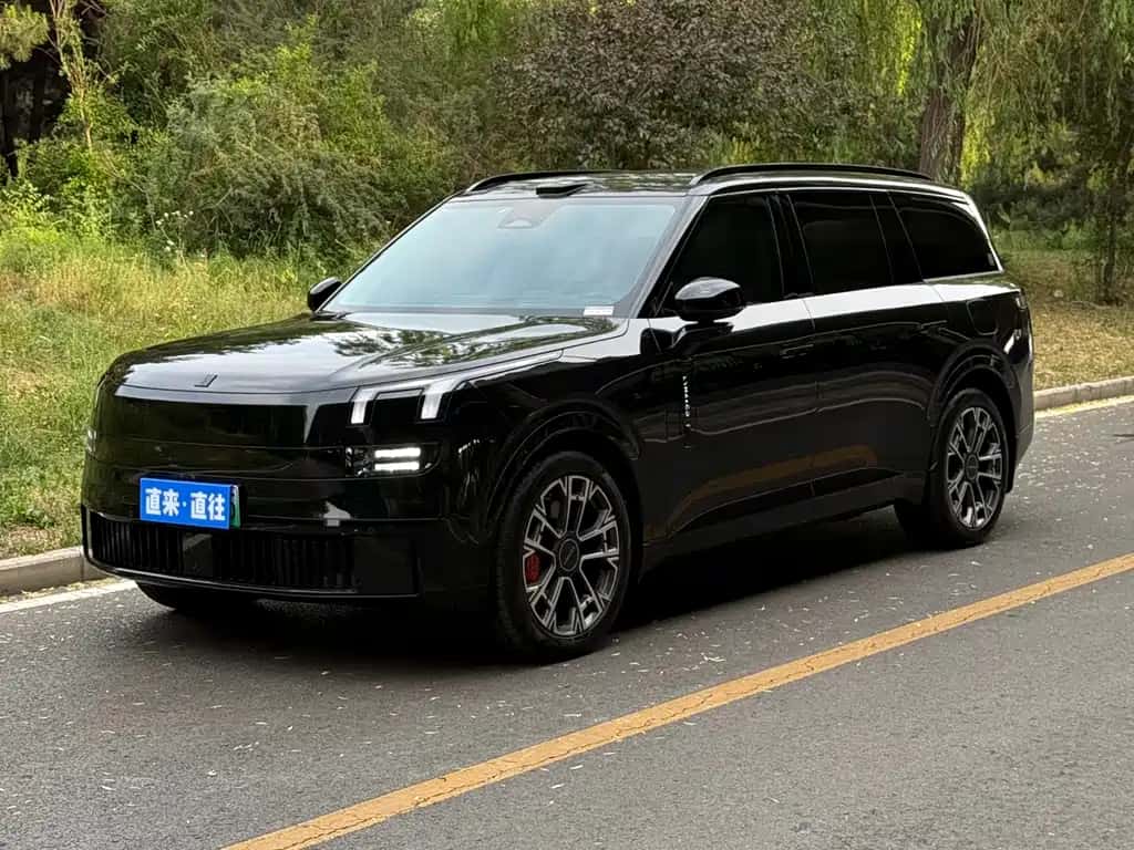 Lynk & Co Lynk & Co 900