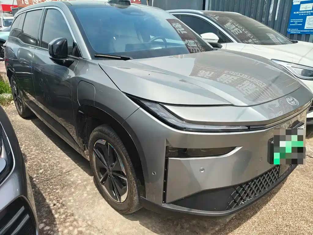 Toyota Bozhi 3X