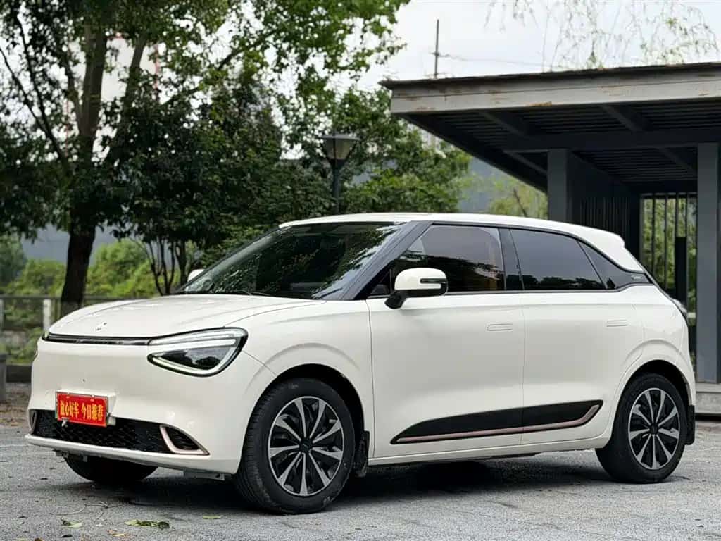Dongfeng eπ Nammi 01
