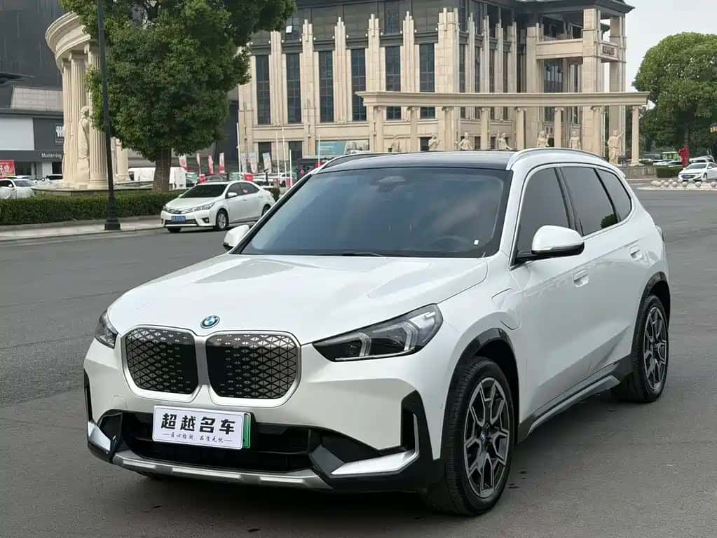 BMW BMW iX1