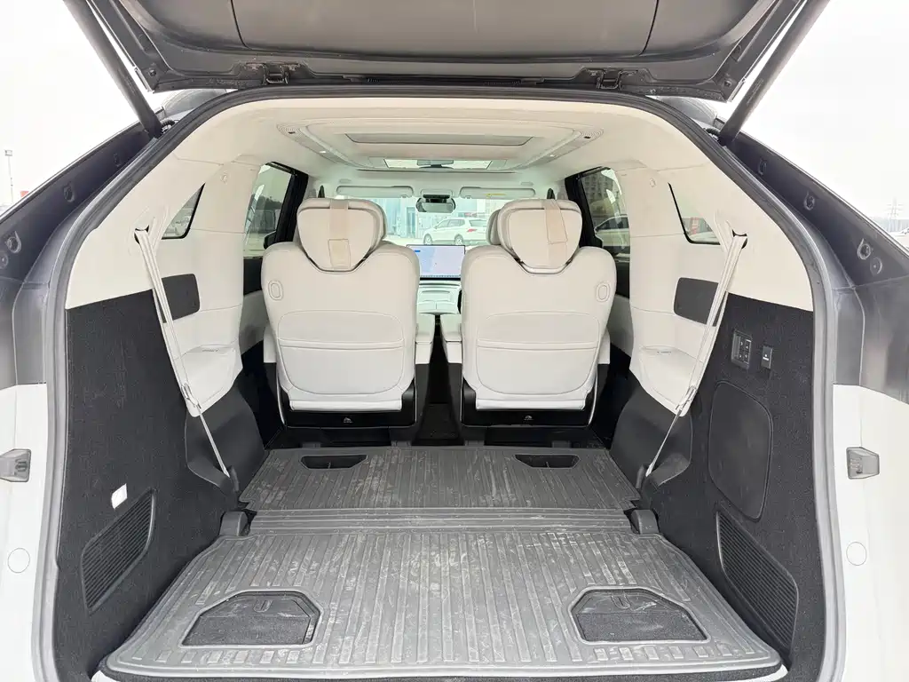 XPeng XPeng X9 2024 640 AWD Высокая производительность Макс 2024 - thumbnail 14
