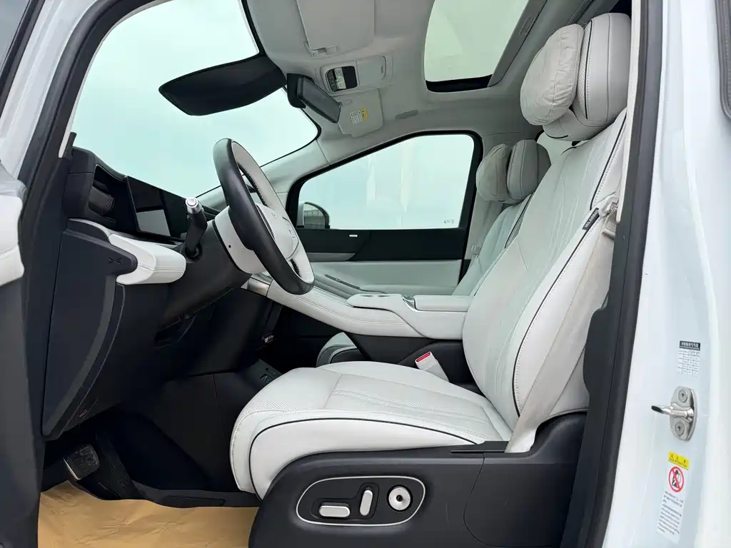 XPeng XPeng X9 2024 640 AWD Высокая производительность Макс 2024 - thumbnail 16