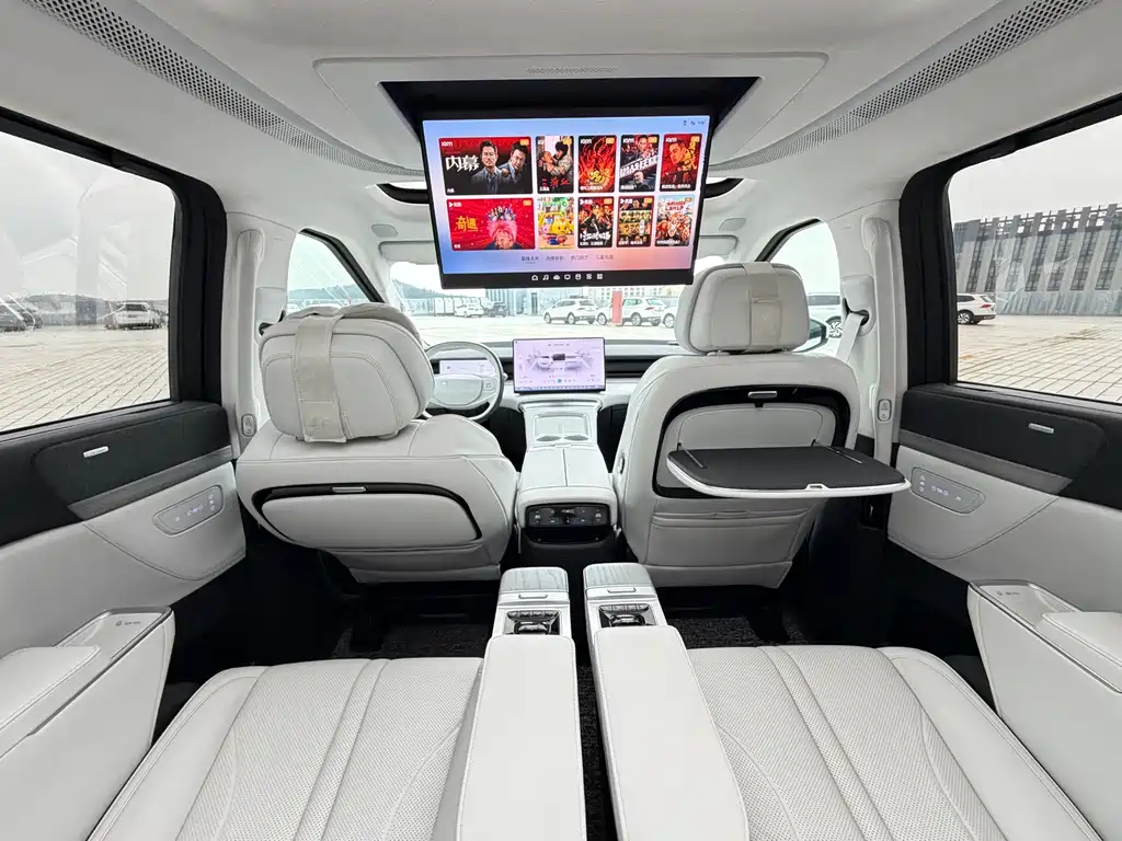 XPeng XPeng X9 2024 640 AWD Высокая производительность Макс 2024 - thumbnail 30