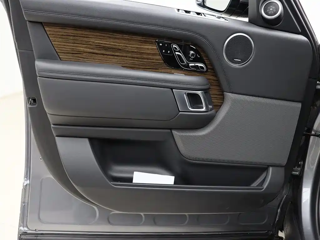 Land Rover Range Rover 2018 3.0L Supercharged V6 Vogue Autobiography 2020 - thumbnail 6