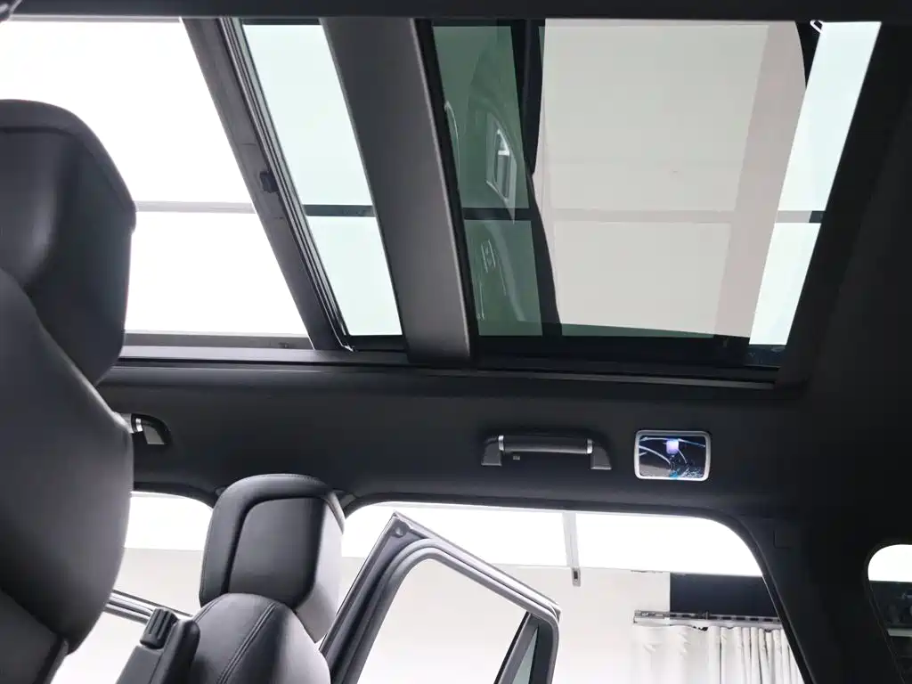 Land Rover Range Rover 2018 3.0L Supercharged V6 Vogue Autobiography 2020 - thumbnail 9