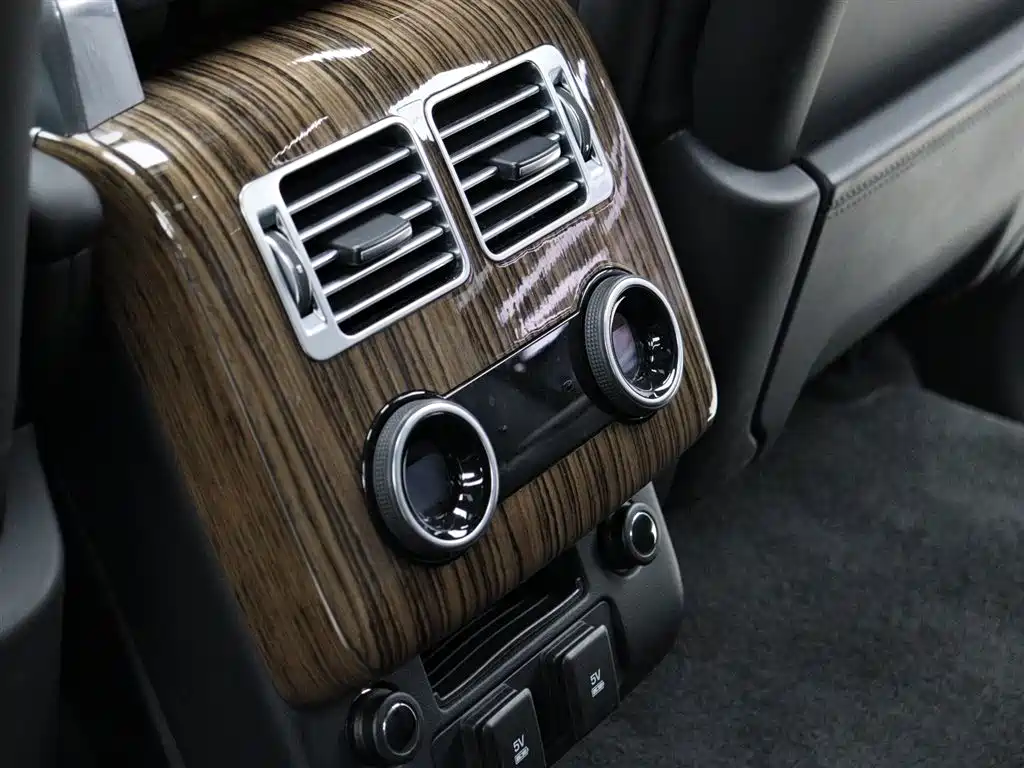 Land Rover Range Rover 2018 3.0L Supercharged V6 Vogue Autobiography 2020 - thumbnail 10