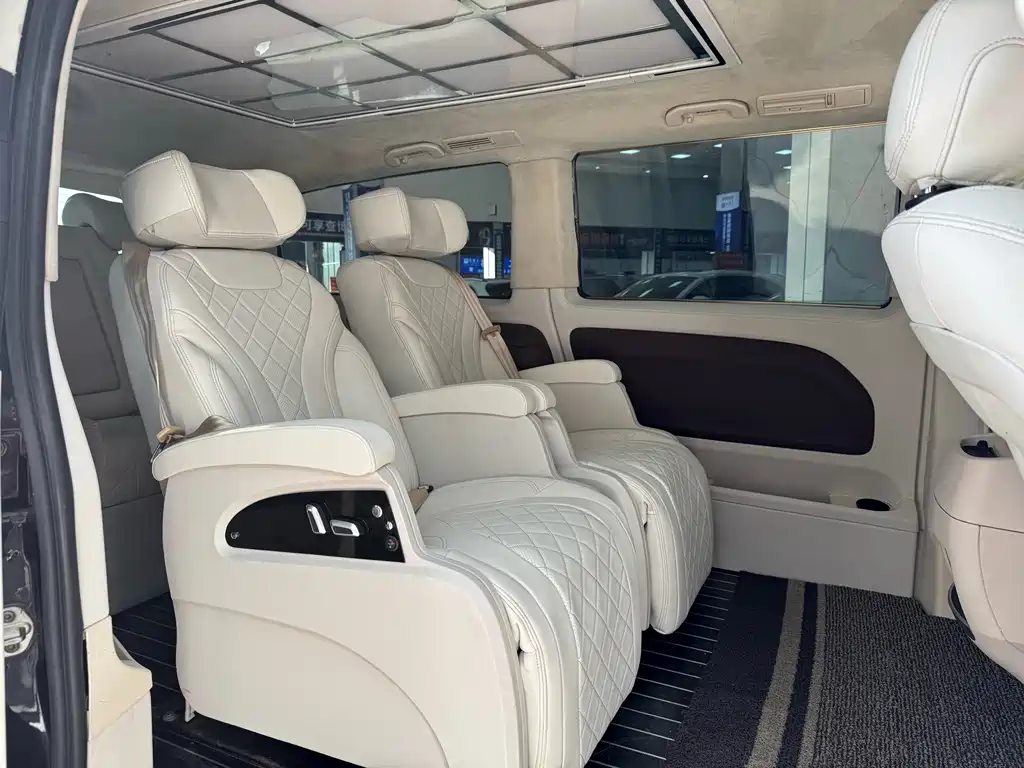 Mercedes-Benz Mercedes-Benz Vito 2.0T Elite Edition 7-seater (China VI) 2018 - thumbnail 8
