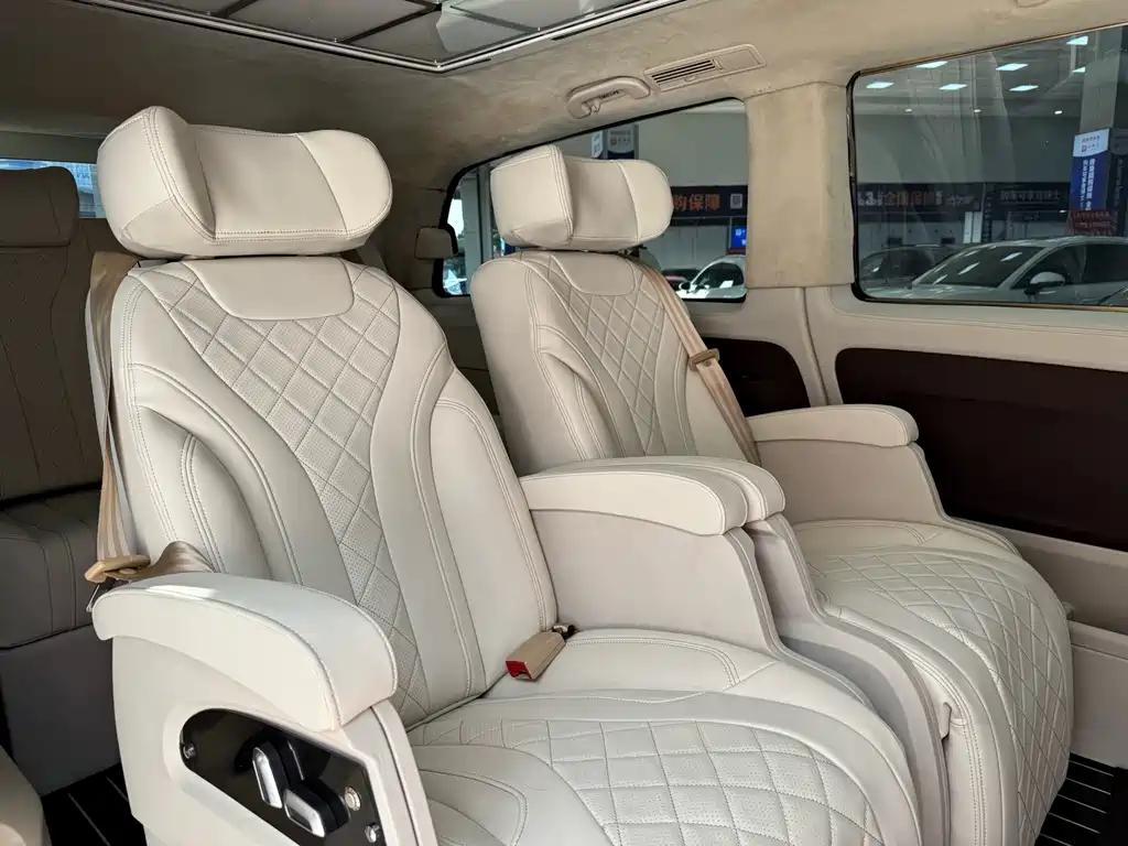 Mercedes-Benz Mercedes-Benz Vito 2.0T Elite Edition 7-seater (China VI) 2018 - thumbnail 9