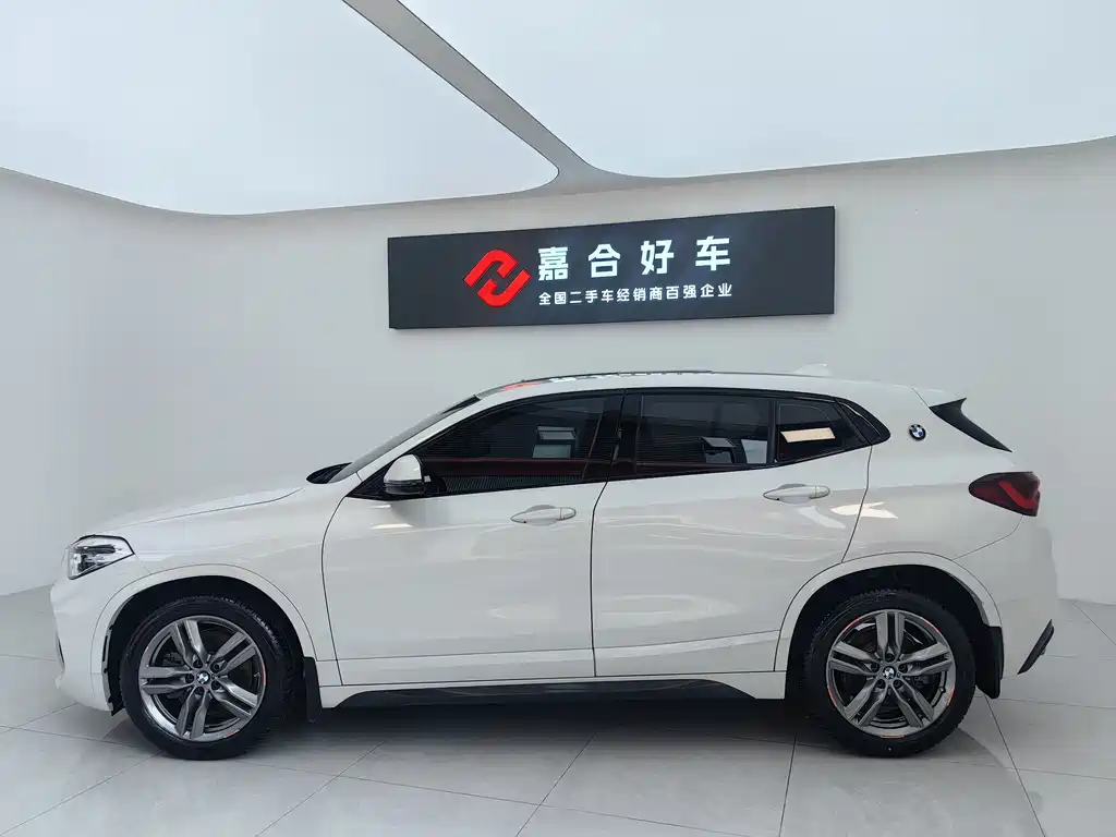 BMW BMW X2 sDrive25i M Sport Package (2022) 2023 - thumbnail 3