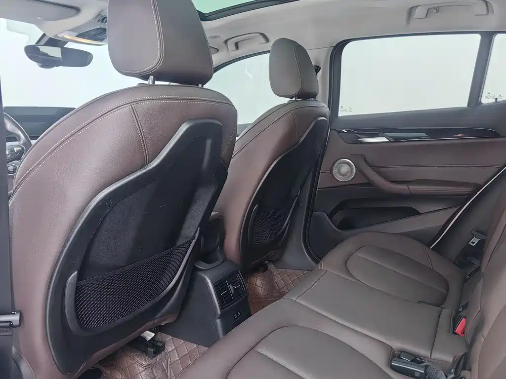BMW BMW X2 sDrive25i M Sport Package (2022) 2023 - thumbnail 10