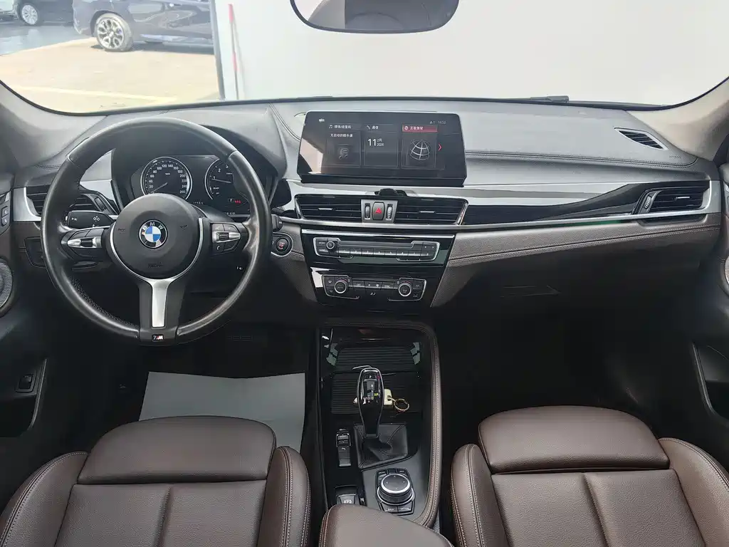 BMW BMW X2 sDrive25i M Sport Package (2022) 2023 - thumbnail 15