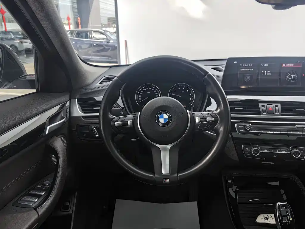 BMW BMW X2 sDrive25i M Sport Package (2022) 2023 - thumbnail 16