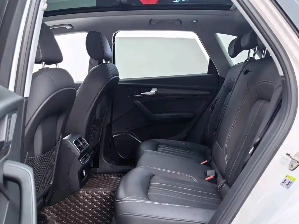 Audi Audi Q5L 40 TFSI Premium Elegant Edition 2022 - thumbnail 12