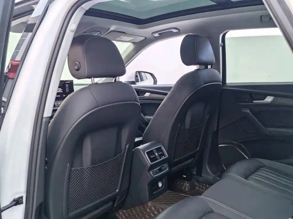 Audi Audi Q5L 40 TFSI Premium Elegant Edition 2022 - thumbnail 15