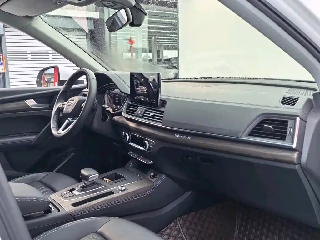Audi Audi Q5L 40 TFSI Premium Elegant Edition 2022 - thumbnail 18
