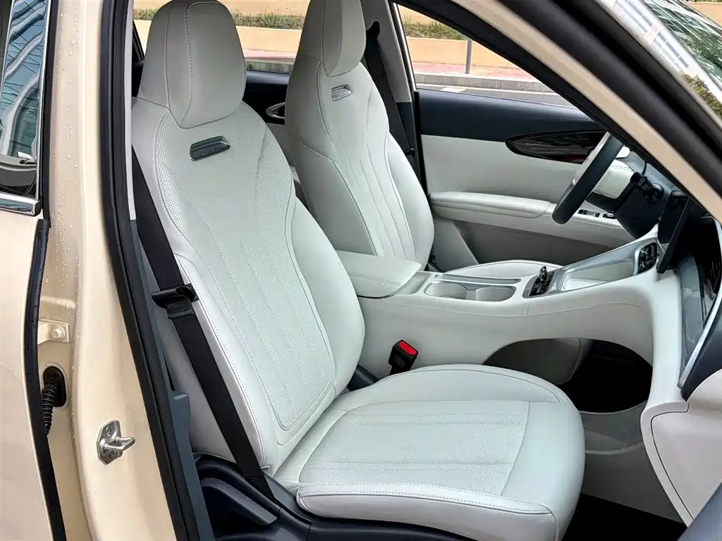Geely Galaxy Geely Galaxy L6 UP 410km Explorer Edition 2025 - thumbnail 11