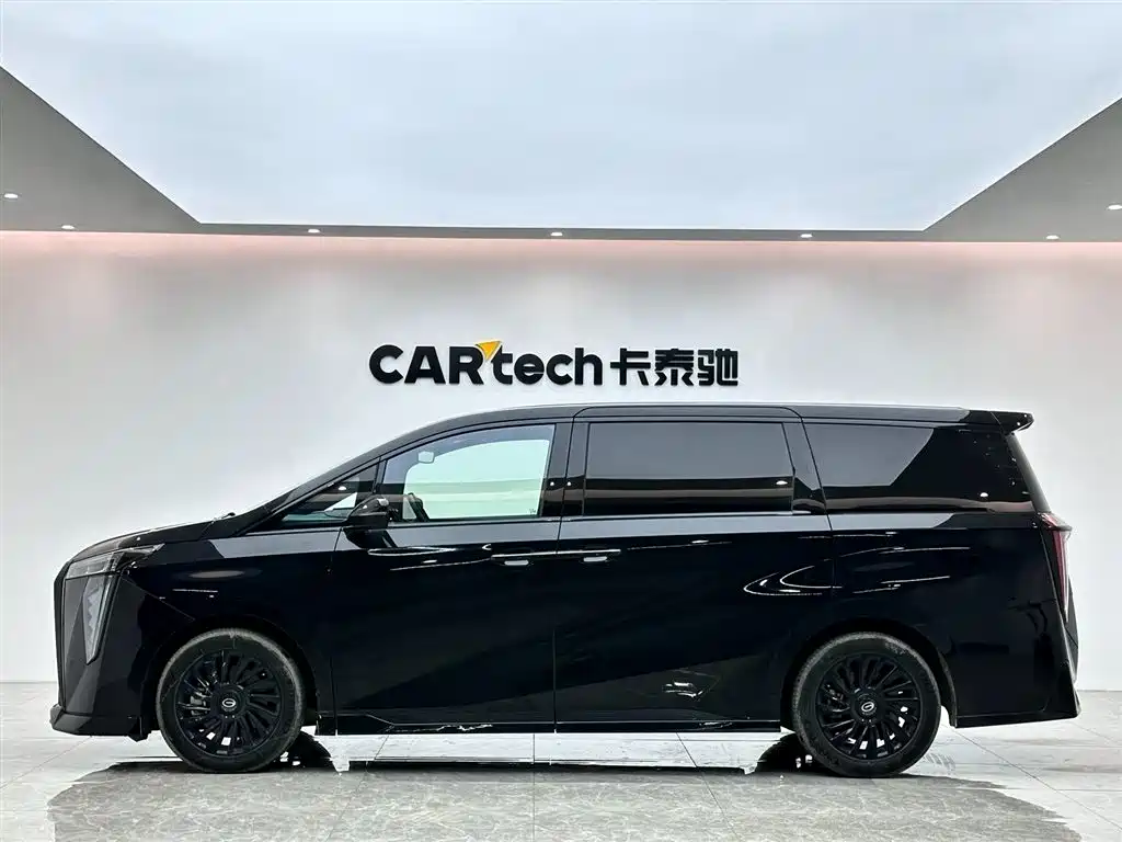 GAC Trumpchi GAC Trumpchi M8 Master Series 400T Flagship 2023 - thumbnail 2