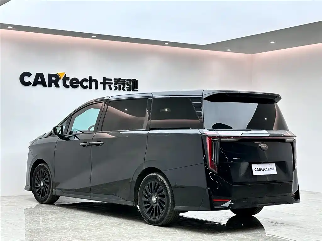 GAC Trumpchi GAC Trumpchi M8 Master Series 400T Flagship 2023 - thumbnail 3