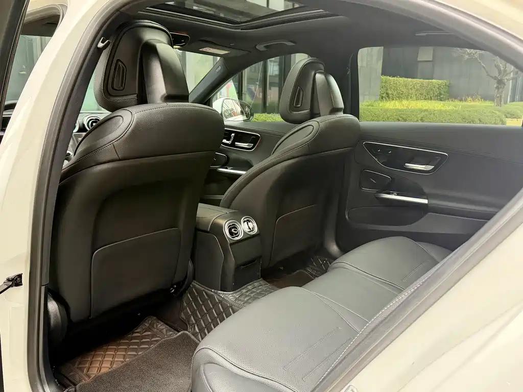 Mercedes-Benz Mercedes-Benz C-Class C 260 L Sport Edition 2023 - thumbnail 14
