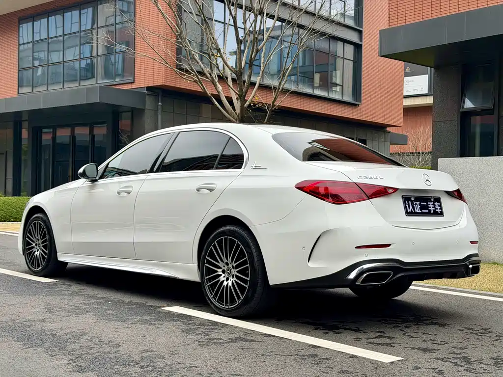 Mercedes-Benz Mercedes-Benz C-Class C 260 L Sport Edition 2023 - thumbnail 17