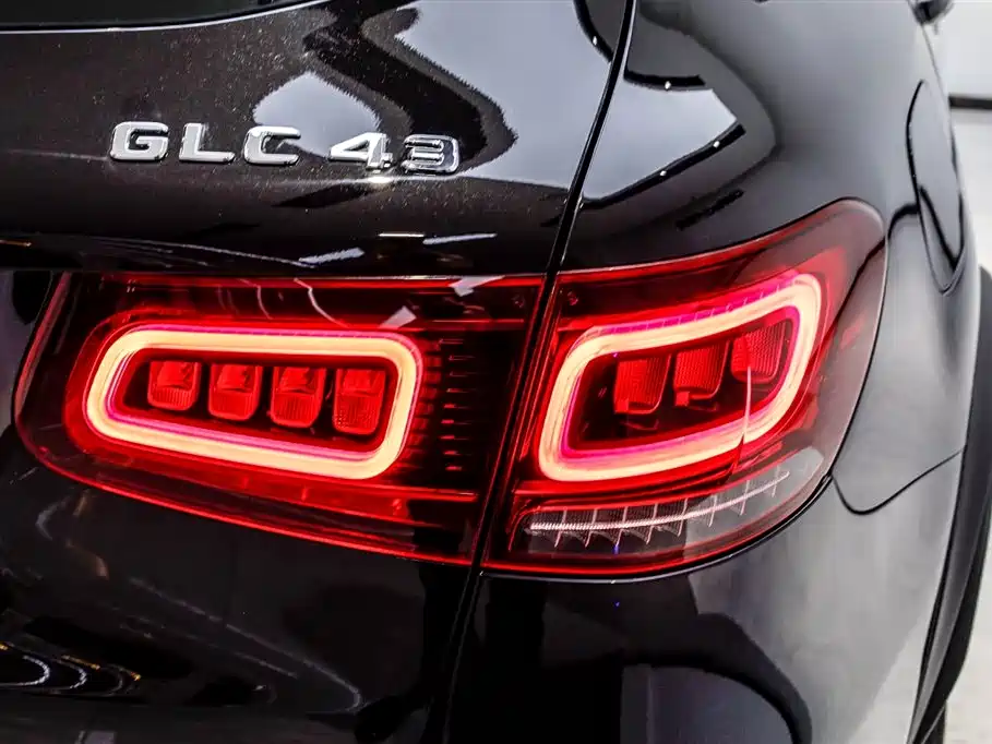 Mercedes-Benz Mercedes-AMG GLC 43 4MATIC 2021 - thumbnail 11